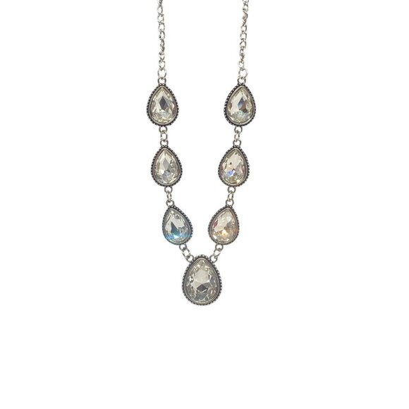 Paparazzi Jewelry Socialite White Necklace & Earrings Set For Women - Picture 4 of 10